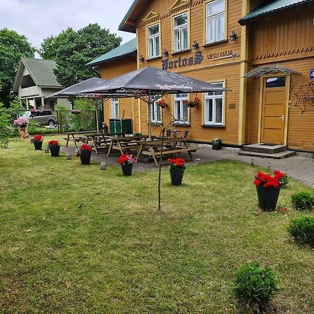 Hotel Portoss à Ventspils Extérieur photo